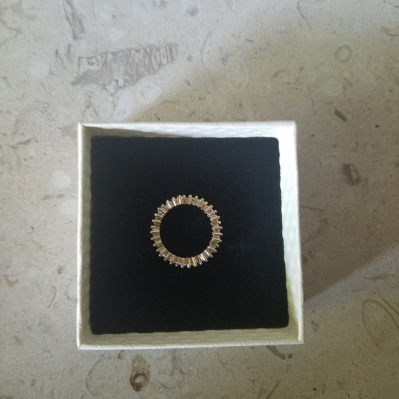 Irregular CZ Rectangle Baguette Gold Band Ring 9 - Picture 7 of 7